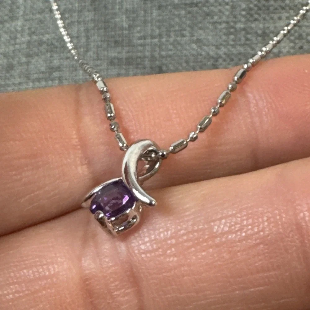 Round Amethyst Ribbon pendant necklace silver tone 19